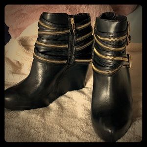 Wedge black booties